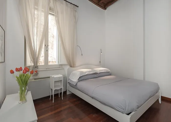Antique-modern Flat By Navona Square * Rzym