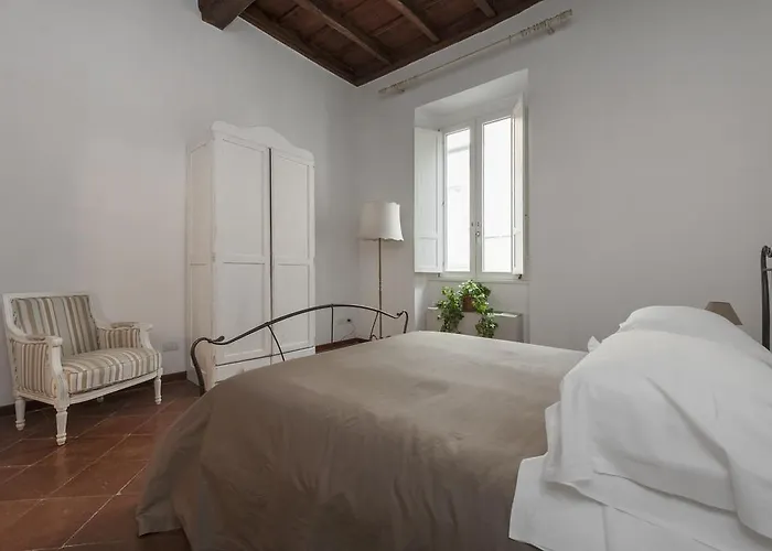 Antique-modern Flat By Navona Square